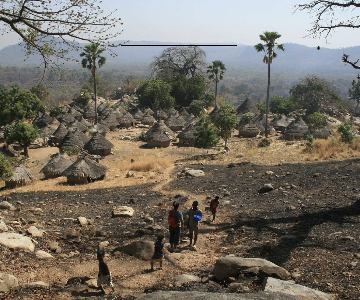LES EPREUVES DU VILLAGE